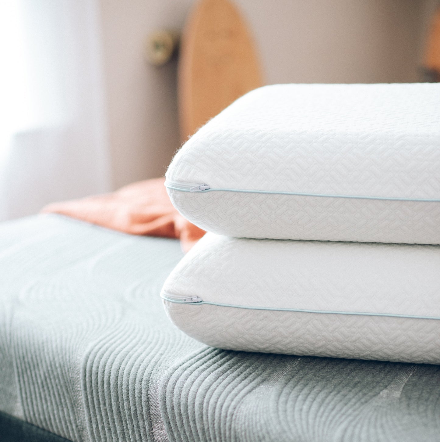 Premium Gel Memory Foam Pillow SVEN & SON®