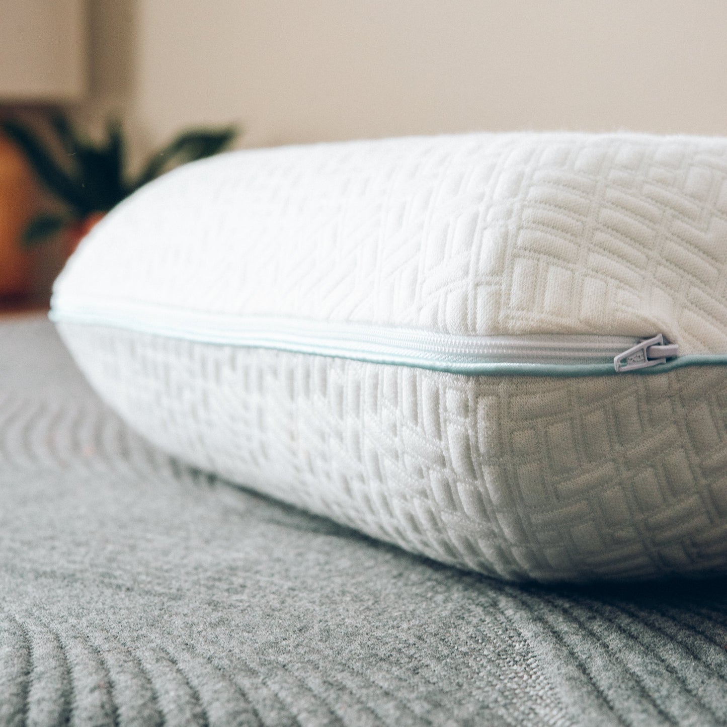 Premium Gel Memory Foam Pillow SVEN & SON®